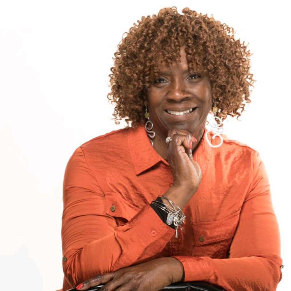 Meet your Posher, Shelida